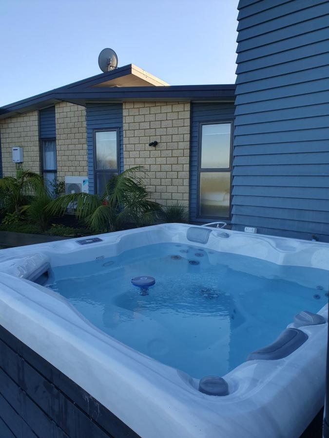 Vineyard Vacation Hotel Mangawhai Exterior foto